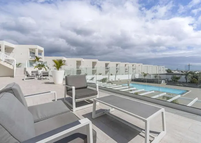 Castillo De Luz 아파트 *